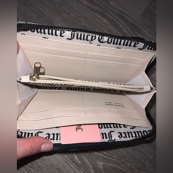 JUICY COUTURE Gothic Status Peek A Bow Zip Around Wallet - Picture 2 of 5